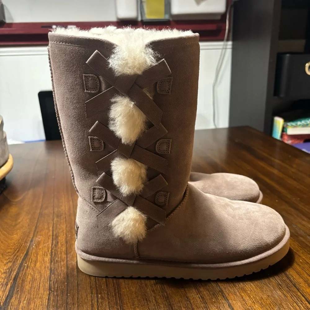 NWOB Koolaburra by Ugg Victoria Tall Boots cinder size 9